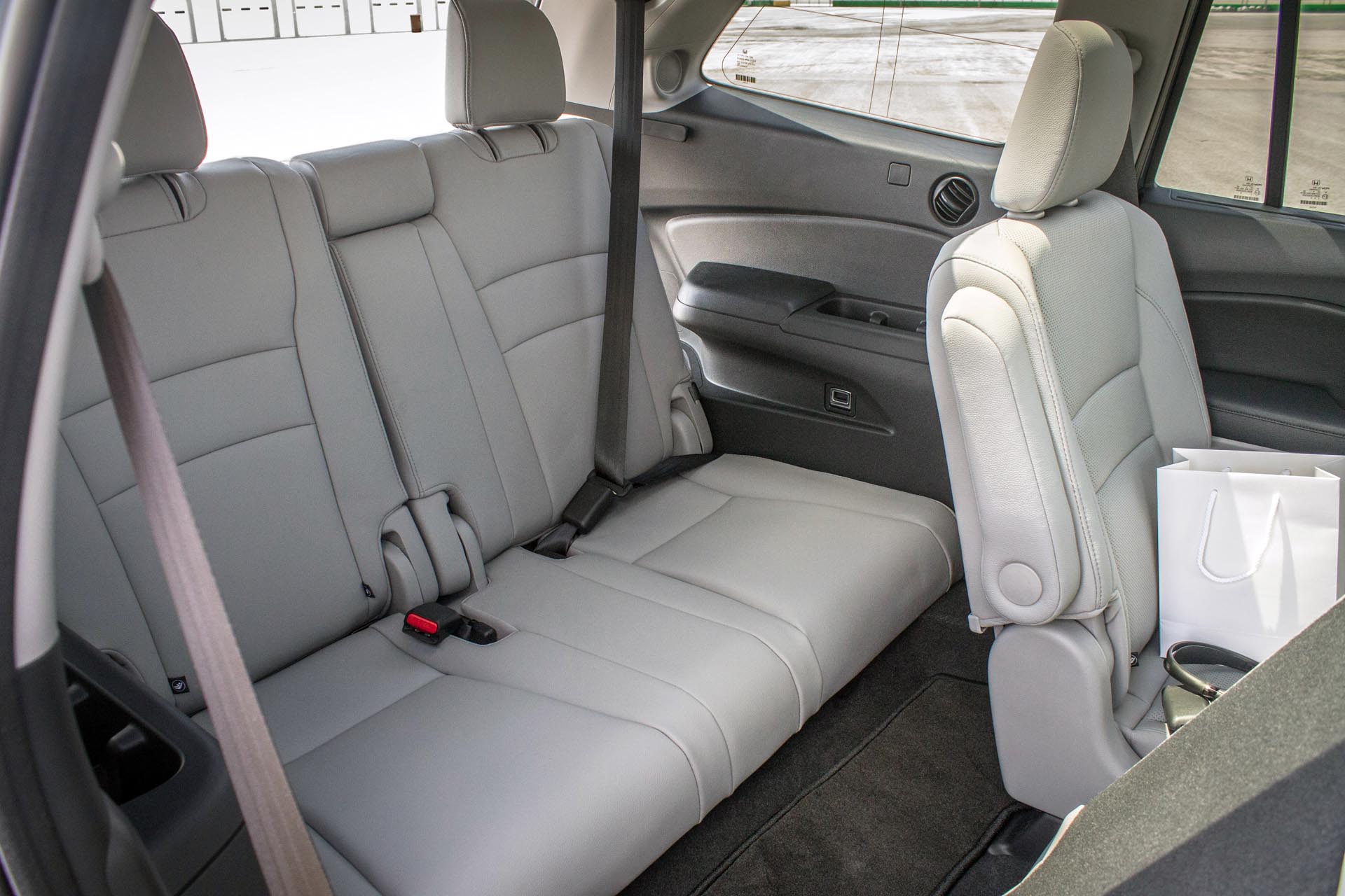 Comparison Honda Pilot 2015 vs Honda Pilot 2016 SUV Drive